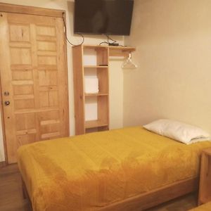Habitación Económica con 2 Camas Individuales